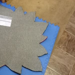 Christmas accent Poinsettia Flower Wool Area Rug 3' x 3' Nourison